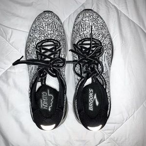 Brooks Adrenaline GTS 20 size 10.5